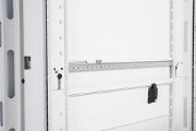 Image de APC NetShelter SX 42U Rack autonome Blanc (AR3100W)