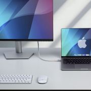 Image de StarTech.com Câble USB4 de 3 m, 20 Gbit/s, Câble USB-C Certifié USB-IF, 60 W PD, 4K 120 Hz DP 2.1, Gaine en TPE, Cordon USB-C Noir (CC3M20GUSB4CX)