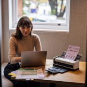 Image de Brother - Bac de sortie pour scanners portables (OT1001C)