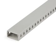 Image de StarTech.com Chemin de Câbles PVC avec Couvercle - 50mm W x 25mm H - Longueur 2m - Slots Parallels 8mm, Goulotte Cache Câble Murale Câble Réseau PVC, max. 20 câbles, Homologué ... (CBMWD5025)