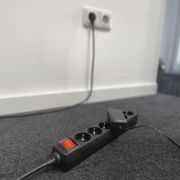 Image de ACT multiprise 3 m 6 sortie(s) CA Intérieure Noir (AC2465)