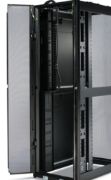 Image de APC NetShelter - Basic Rack PDU - 22kW - 400V - 32A - (6) C19 - (3) C13 (AP7555A)