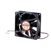 Image de StarTech.com Ventilateur PC à Double Roulement à Billes - Alimentation LP4 - 80 mm (FANBOX)