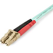 Image de StarTech.com Câble Fibre Optique Multimode de 1m LC/UPC à LC/UPC OM4, Fibre Zipcord 50/125µm LOMMF/VCSEL, Réseaux 100G, Faible Perte d'Insertion, Cordon de Raccordement Fibre ... (450FBLCLC1)