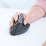 Image de Logitech Souris ergonomique avancée MX Vertical (910-005448)