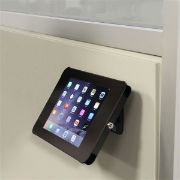 Image de StarTech.com Support de tablette à fixation sur bureau ou au mur avec verrouillage pour iPad - Acier (SECTBLTPOS)