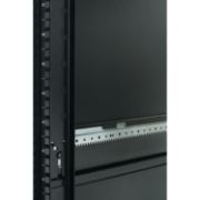 Image de APC NetShelter SX 42U Rack autonome Noir (AR3100X617)