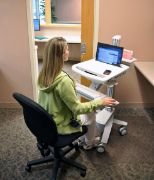 Image de Ergotron StyleView EMR Laptop Cart Chariots et supports multimédias - Blanc (SV41-6100-0)