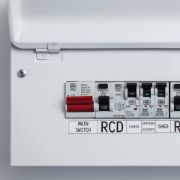 Image de Brother PT-E310BTVP imprimante pour étiquettes Transfert thermique 180 x 180 DPI 20 mm/sec Avec fil &sans fil HSE/TZe Bluetooth AZERTY (PTE310BTVPYP1)