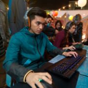 Image de Logitech G G G213 Prodigy gaming RVB - AZERTY Clavier - Noir (920-009425)