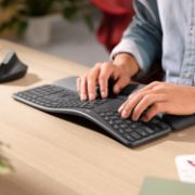 Image de Logitech Ergo K860 clavier Bureau RF sans fil + Bluetooth US International Graphite (920-010108)