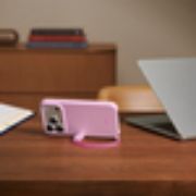Image de Apple Coque Beats Kickstand avec MagSafe et Commande de l’appareil photo pour iPhone 17 Pro - Rose quartz (MGY84LL/A)