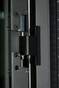 Image de APC NetShelter SX 48U Rack autonome Noir (AR3107X617)