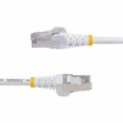 Image de StarTech.com Câble Ethernet CAT8 Blanc de 2m, RJ45 Snagless, 25G/40G, 2000MHz, 100W PoE++, S/FTP, Fil de Cuivre Pur 26AWG, LSZH, Cordon de Raccordement Réseau Blindé a ... (NLWH-2M-CAT8-PATCH)