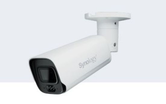 Image de Synology  AI-powered hybrid light camera for adjustable zoom Caméra IP - Blanc (BC800Z)