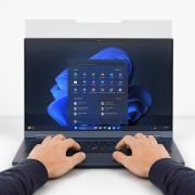 Image de StarTech.com Filtre de Confidentialité Lumineux pour Écran Lenovo ThinkPad L13 2-en-1 Génération 6, Tactile, Rabattable, Transmission Lumineuse de 75 %, Anti-Reflets (L13-PRIVACY-SCREEN)
