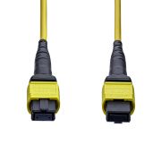 Image de StarTech.com Câble Fibre Optique MTP®/MPO de 2m, 16F Type-B, Cordon de Brassage OS2 Monomode MTP/APC Femelle, 9/125µm, OFNP Plénum, Cordon de Raccordement MTP-16 (OS2MTP16BOFNP2M)